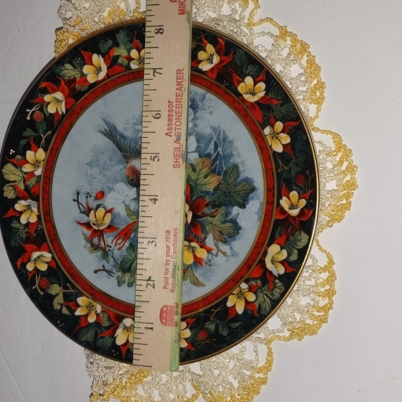 Royal Doulton the Rufus hummingbird plate - Picture 2 of 4